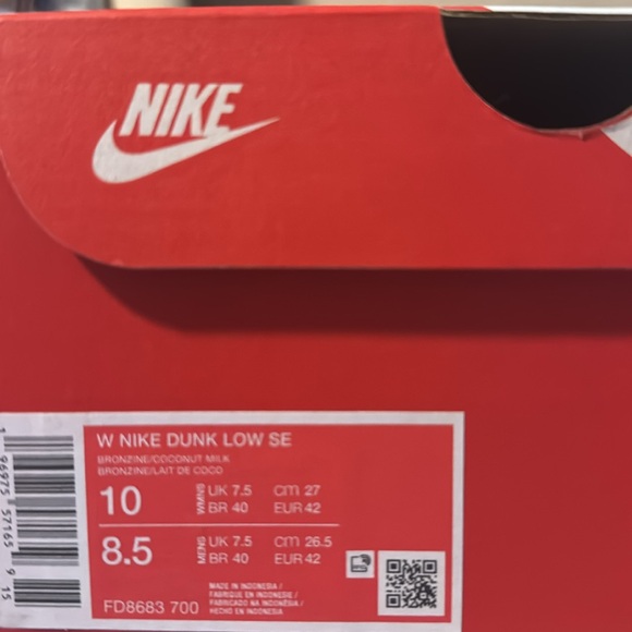 Nike Dunk Low - Picture 8 of 8